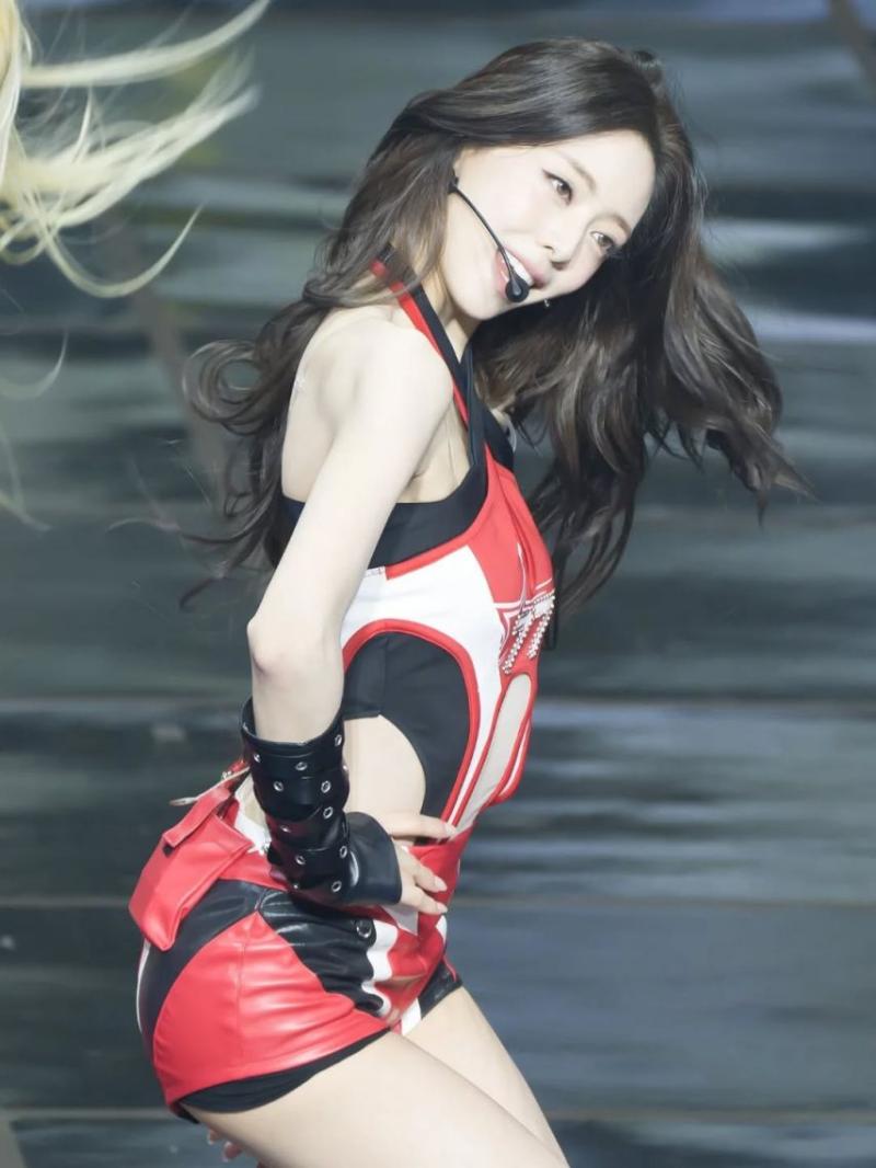 ITZY (있지) 유나
