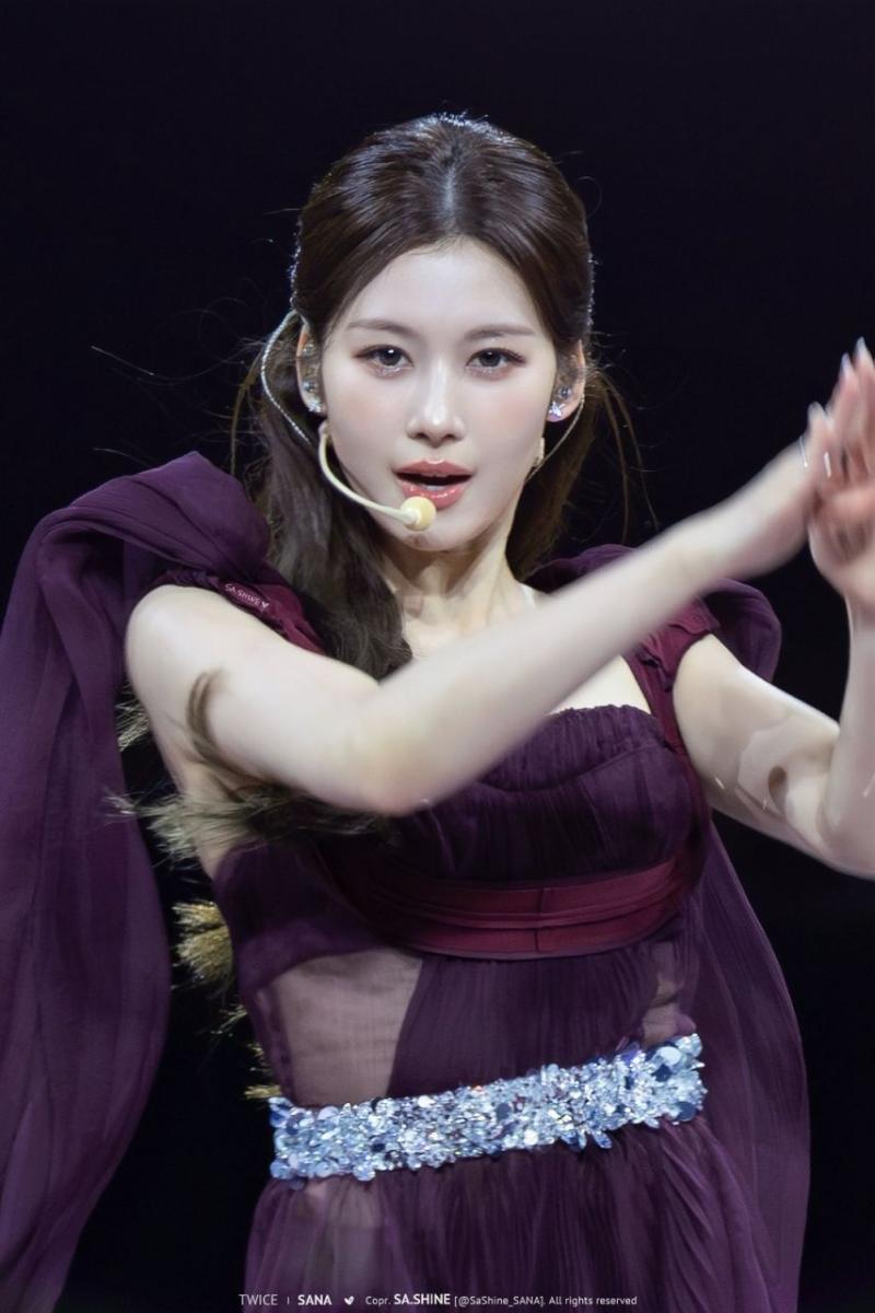 트와이스 사나