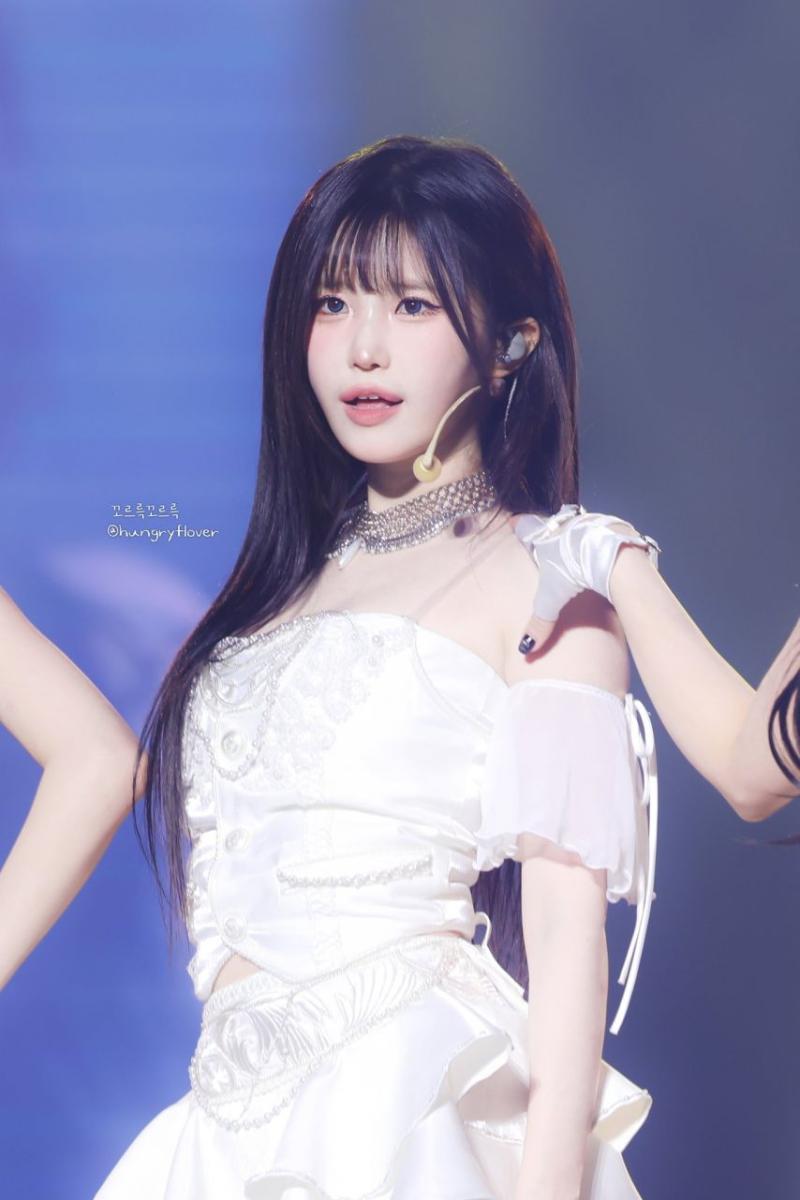 프로미스나인 송하영