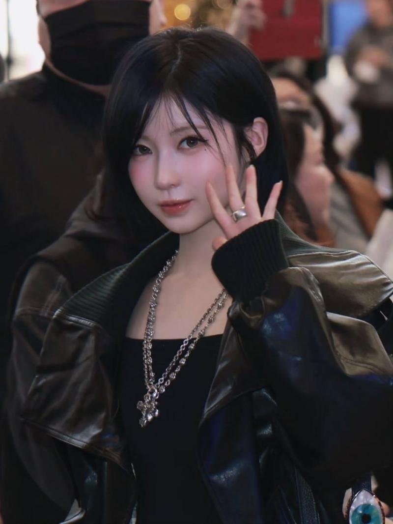 BABYMONSTER (베이비몬스터) 아사