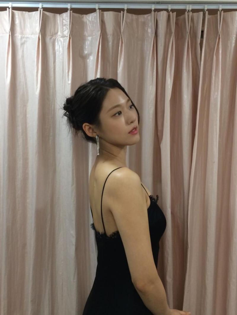 설현