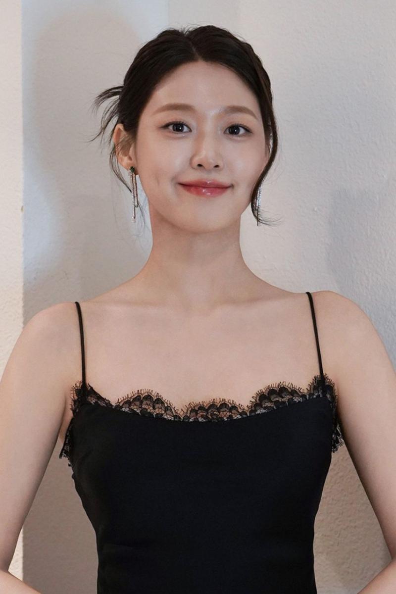 설현