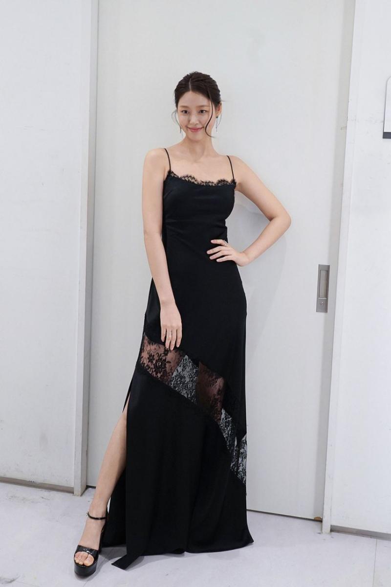 설현