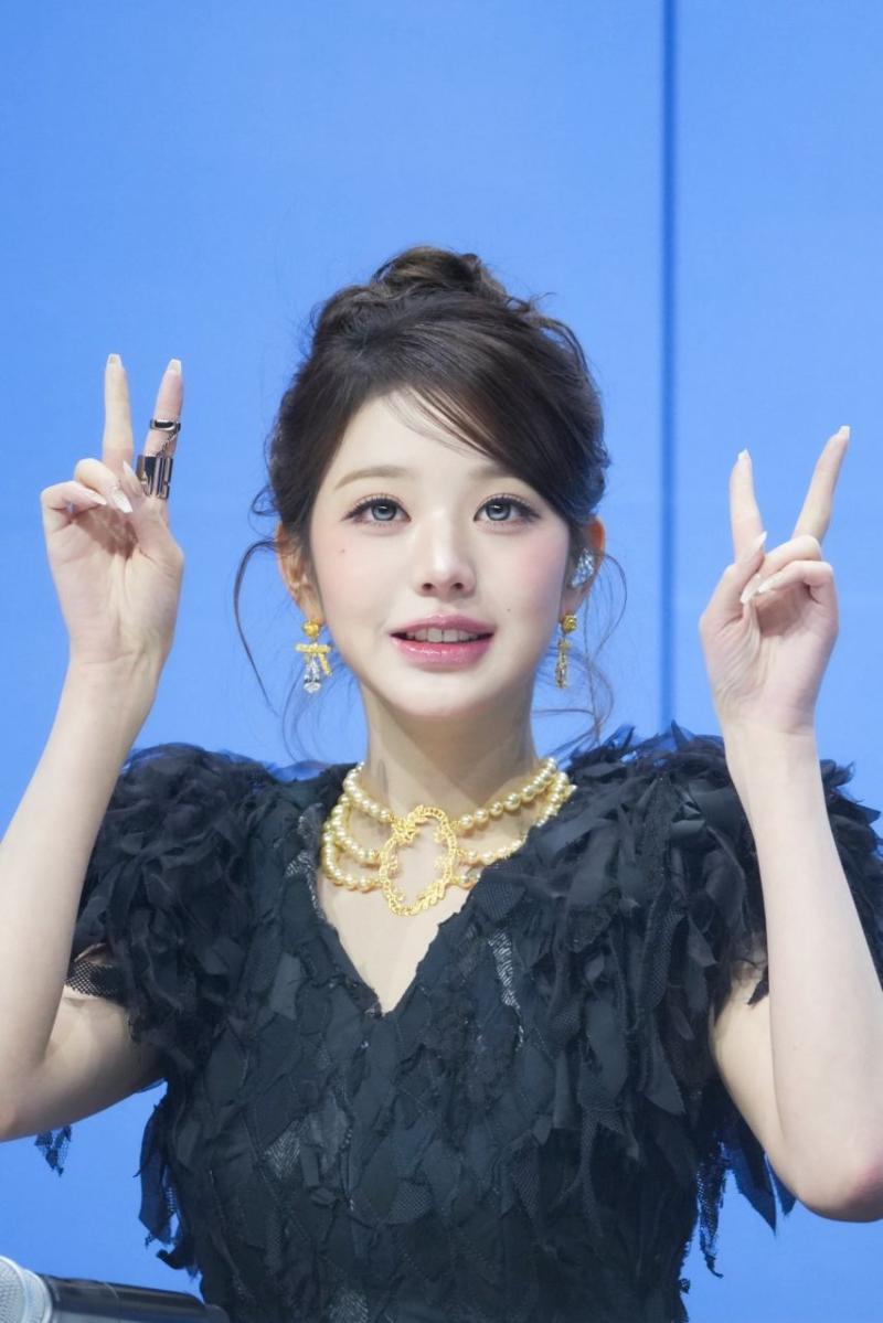 아이브 장원영 (오늘 쇼케이스)