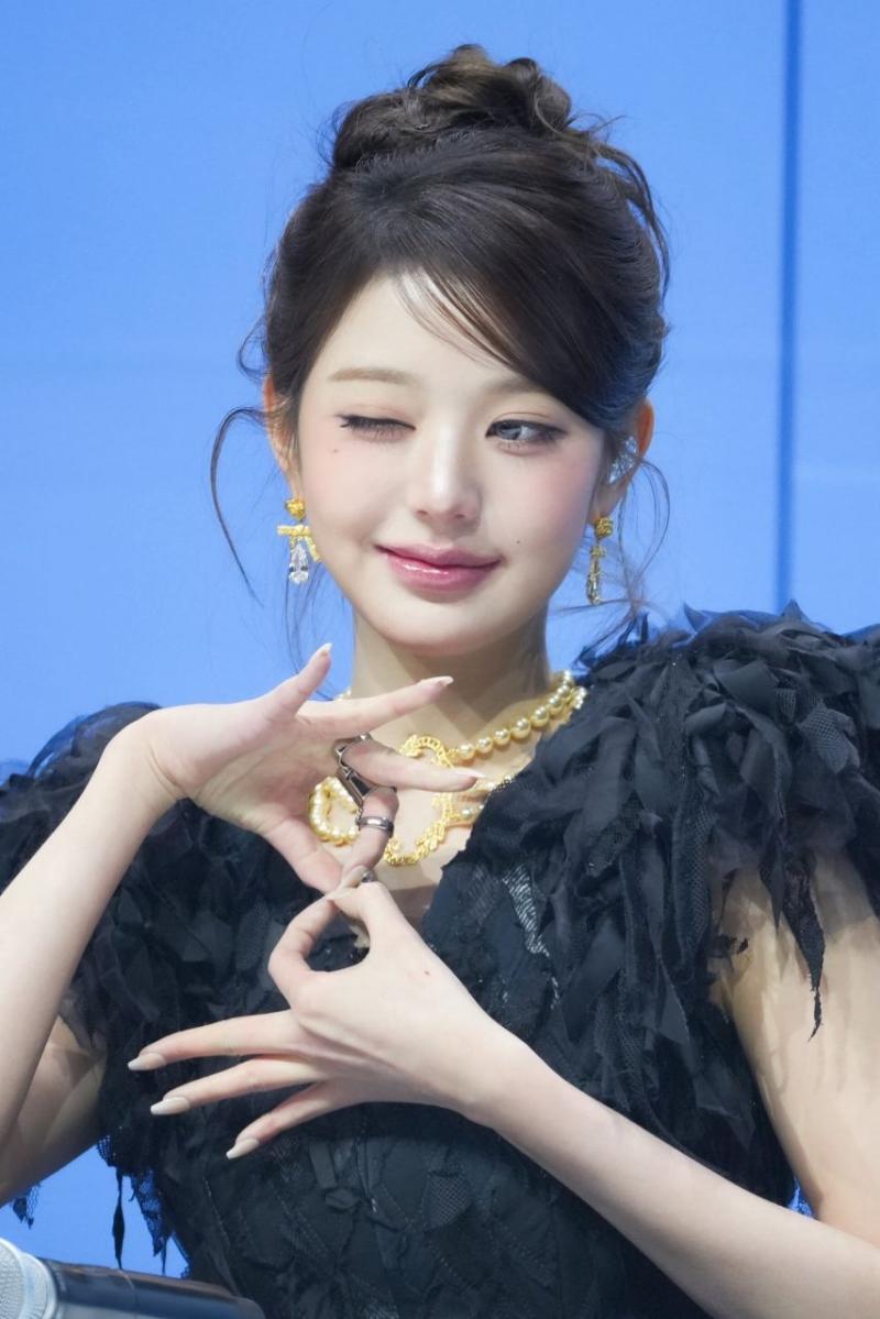 아이브 장원영 (오늘 쇼케이스)