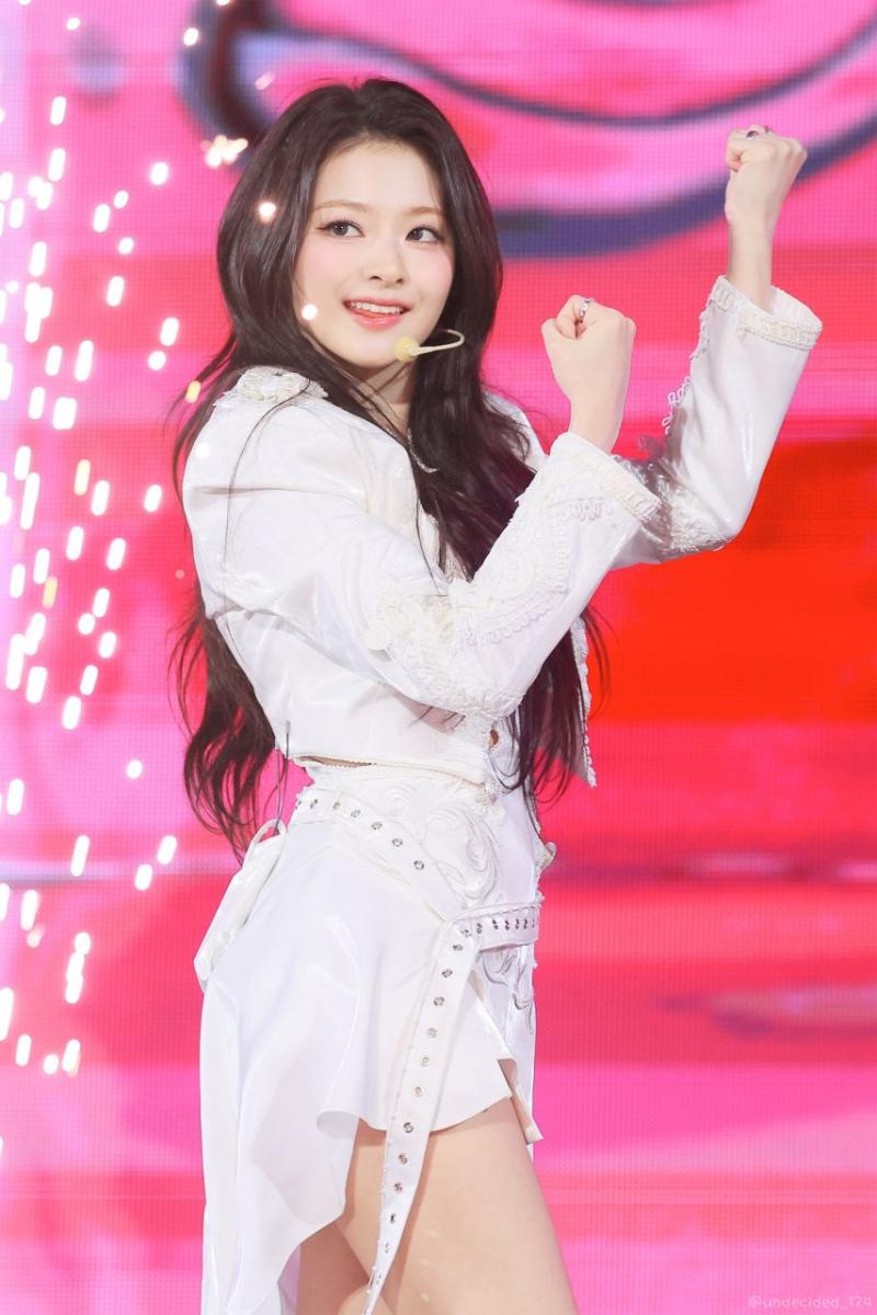 프로미스나인 이나경