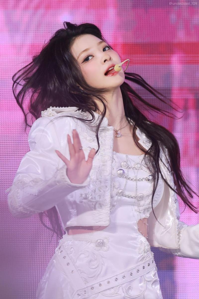 프로미스나인 이나경