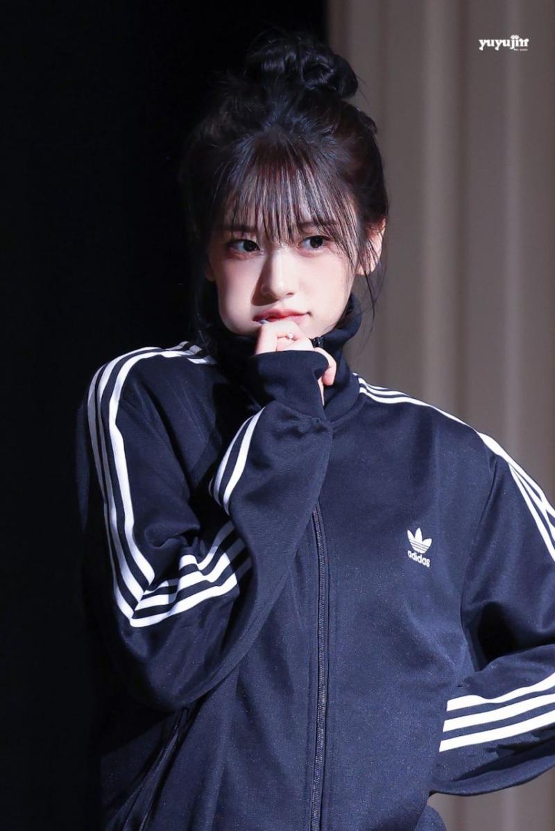 아이브 안유진