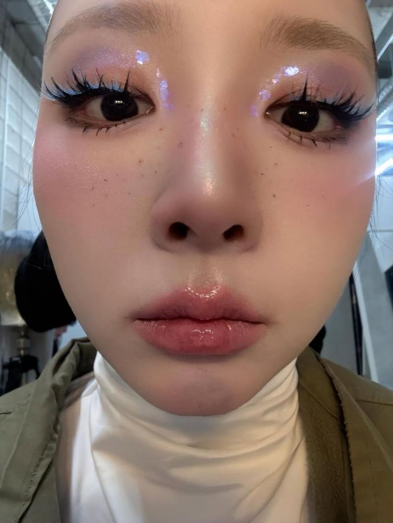 KARD (카드) 전지우
