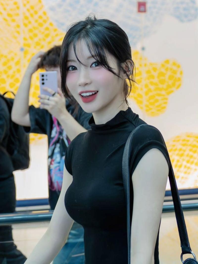 BABYMONSTER (베이비몬스터) 아사
