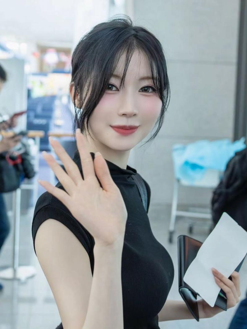 BABYMONSTER (베이비몬스터) 아사