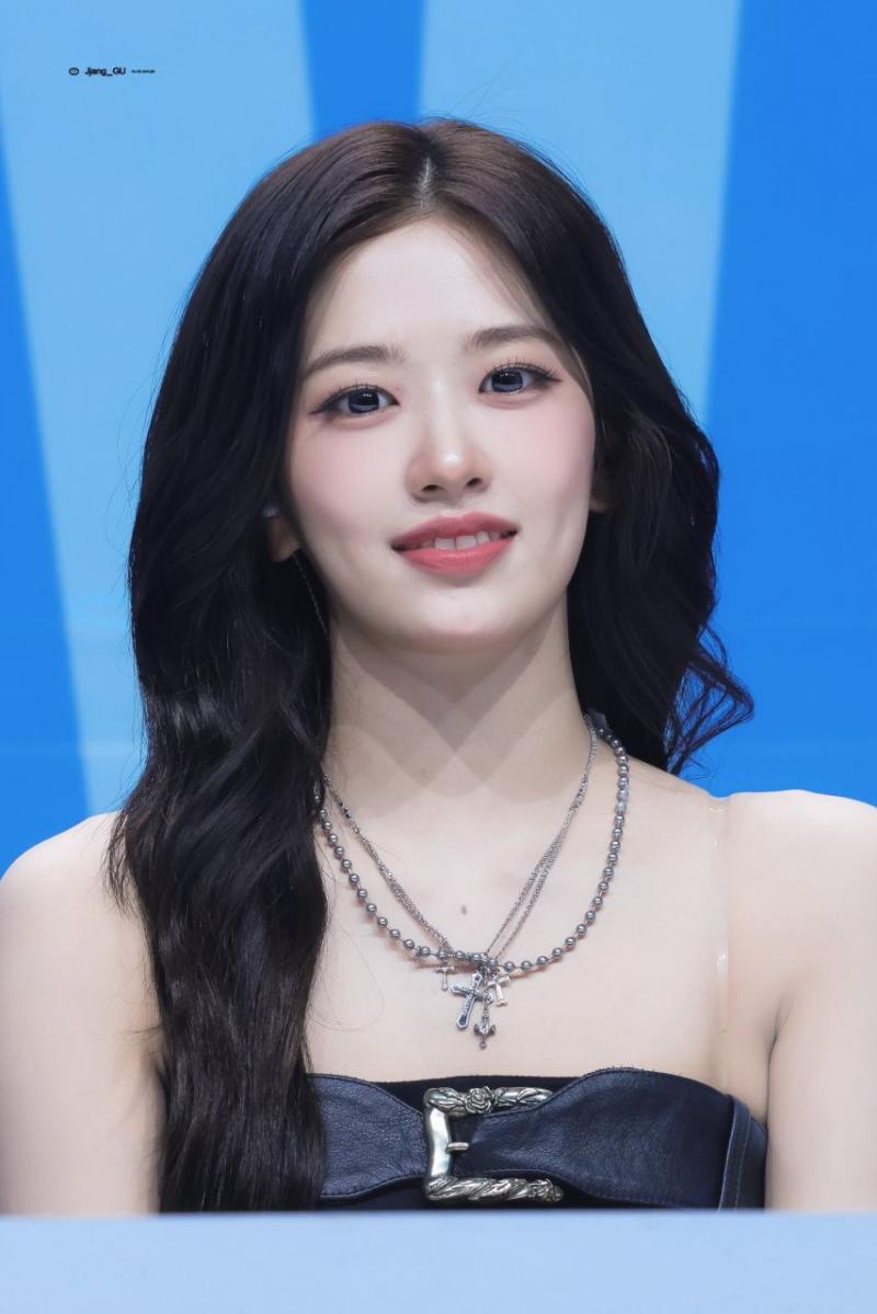 아이브 안유진