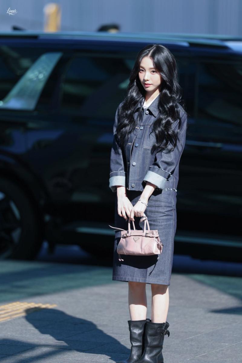 에스파 카리나 밀라노로 출국
