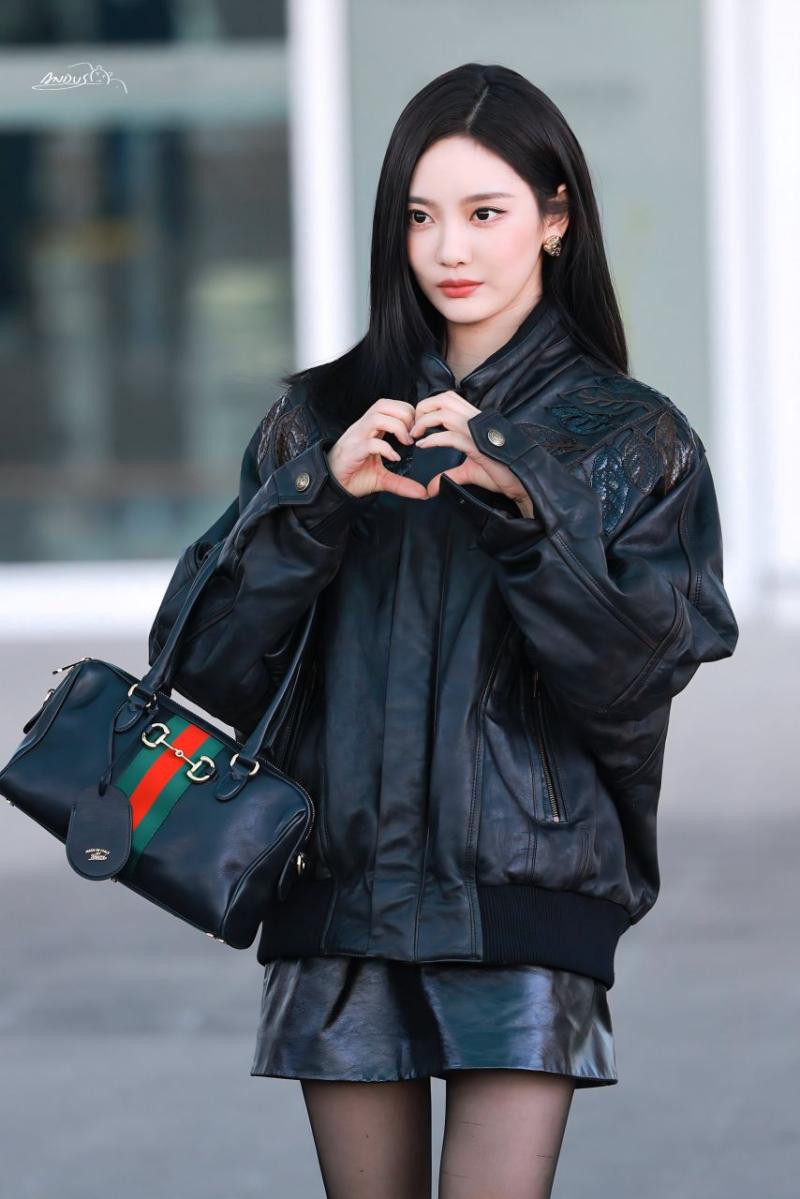 오늘자 밀라노로 출국 하는 에스파 닝닝