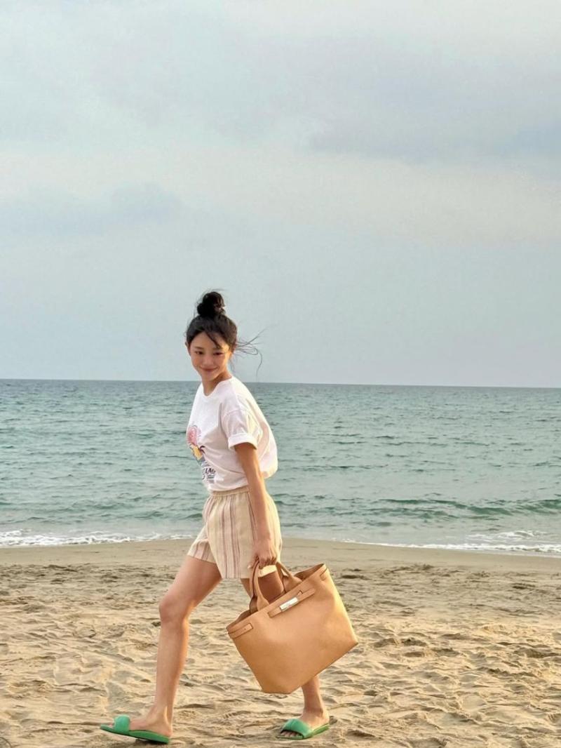 김세정 SNS
