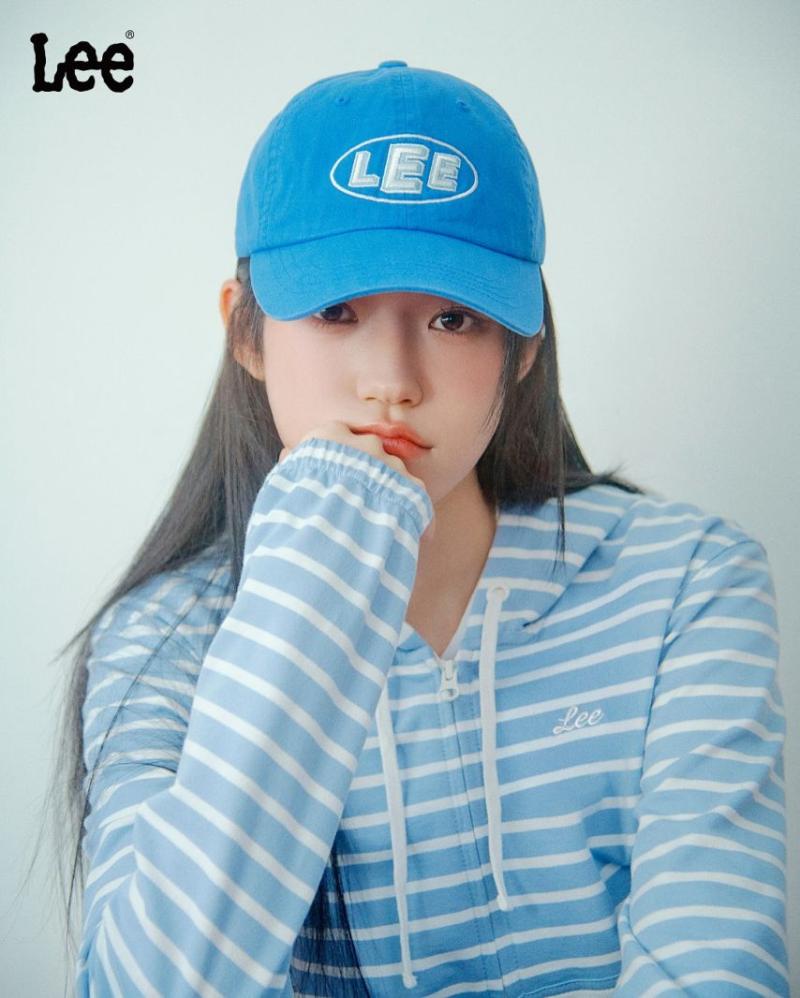 노윤서 Lee리