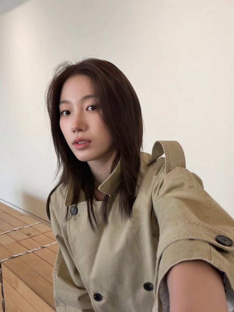 르세라핌 카즈하,홍은채