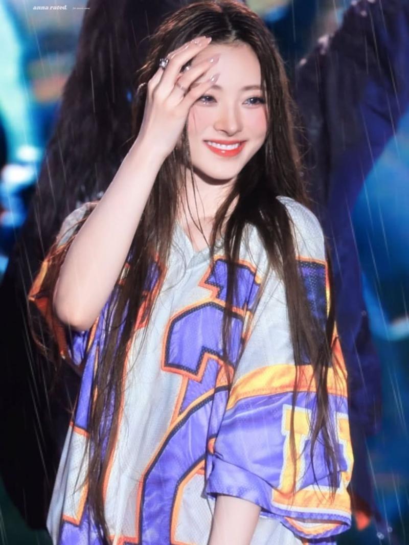 MEOVV (미야오) 안나