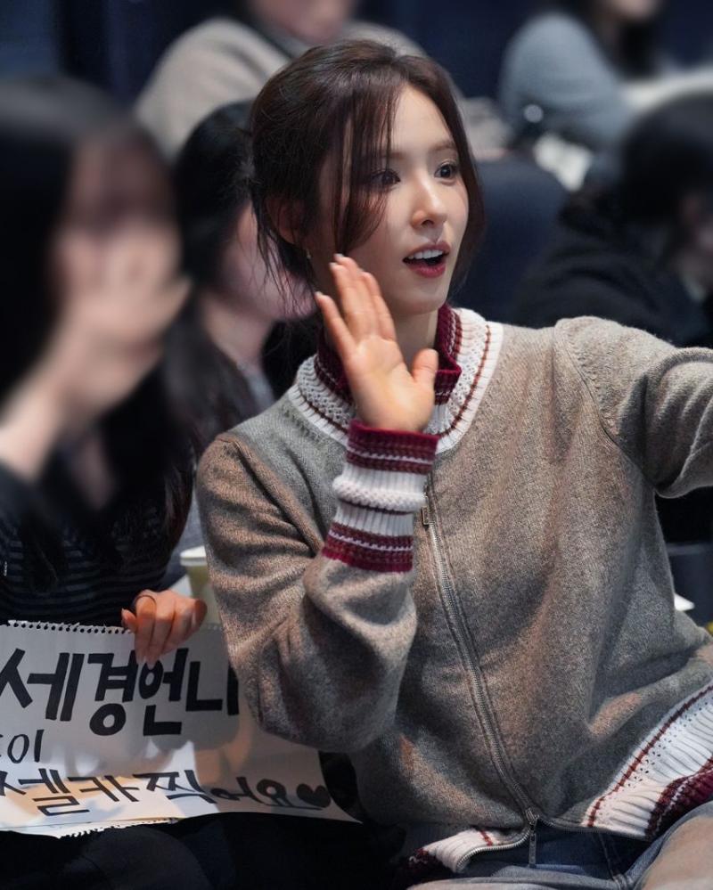 신세경 휴민트 무대인사4