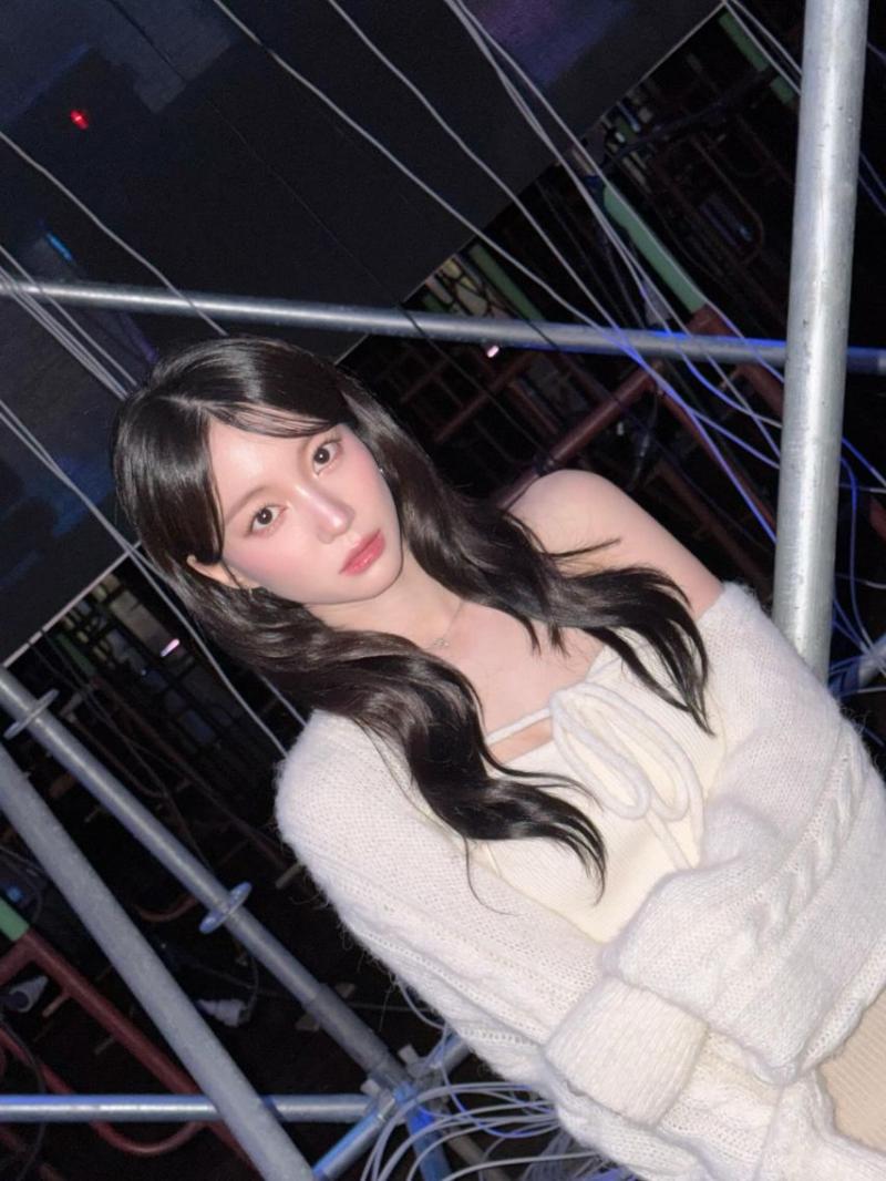 유빈 승희 미미 효정 오마이걸