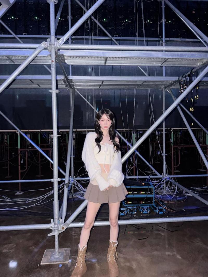 유빈 승희 미미 효정 오마이걸