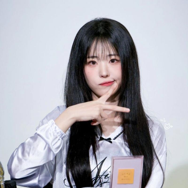 QWER 히나