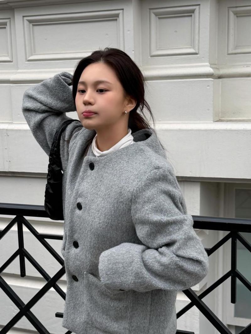 엄지 VIVIZ비비지 인별