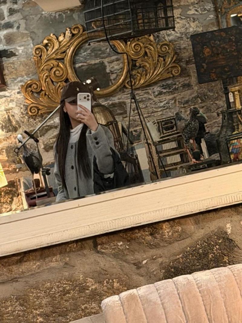 엄지 VIVIZ비비지 인별