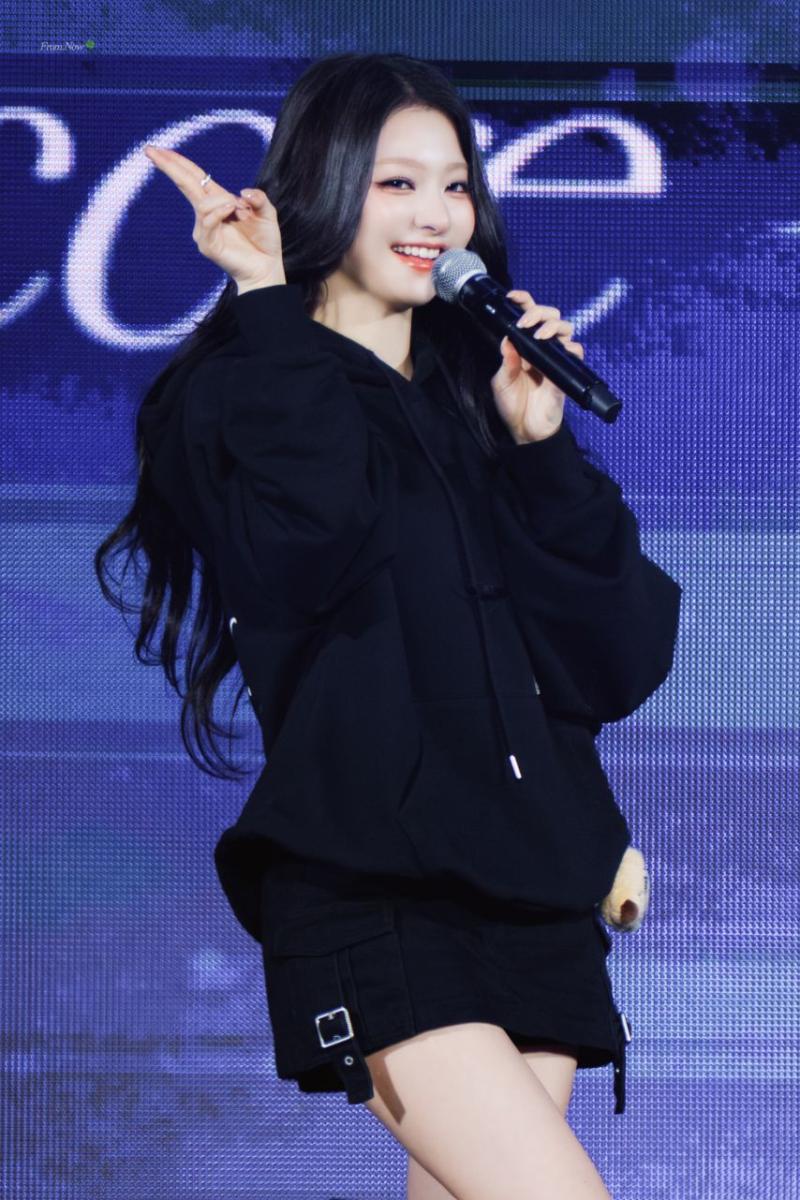 프로미스나인 이나경