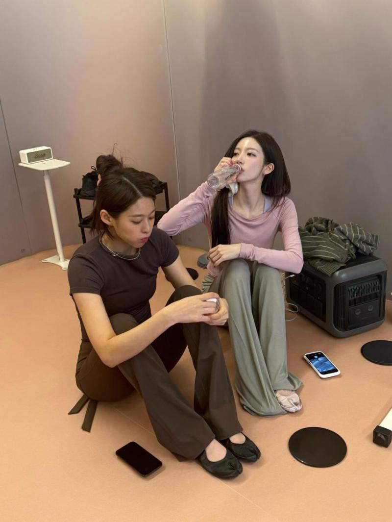 홍지윤 김설현 인별