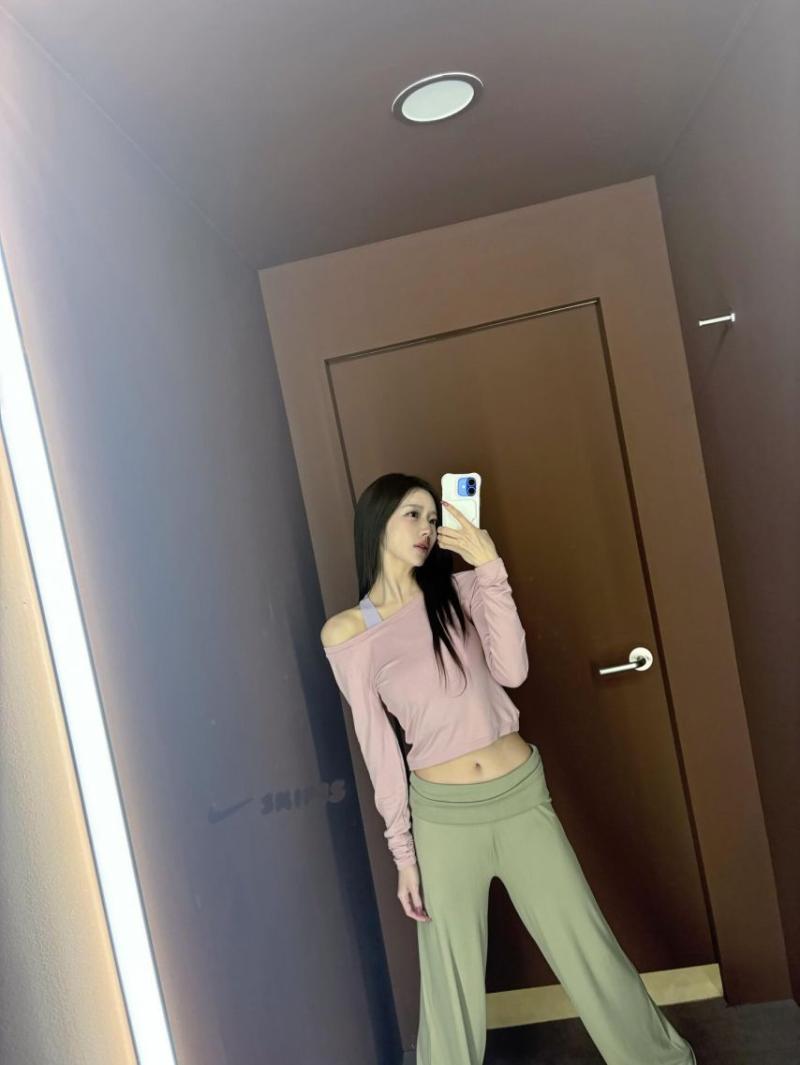 홍지윤 김설현 인별