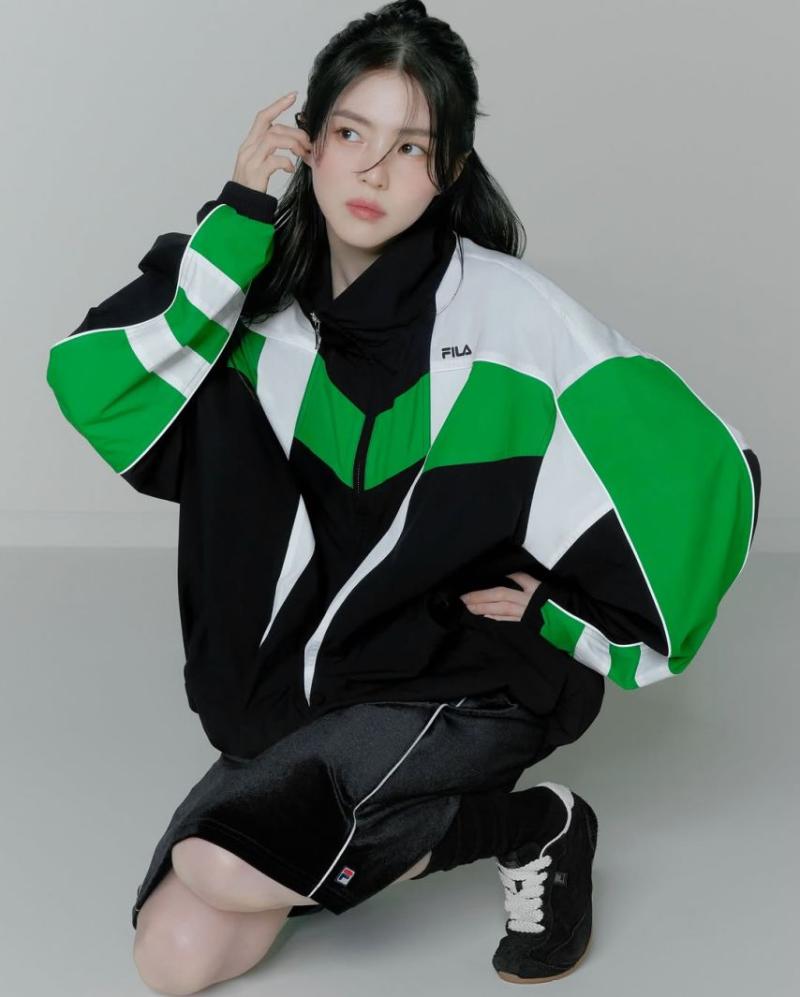 배우 한소희, 휠라 26 S/S 헤리티지 컬렉션 화보.JPG
