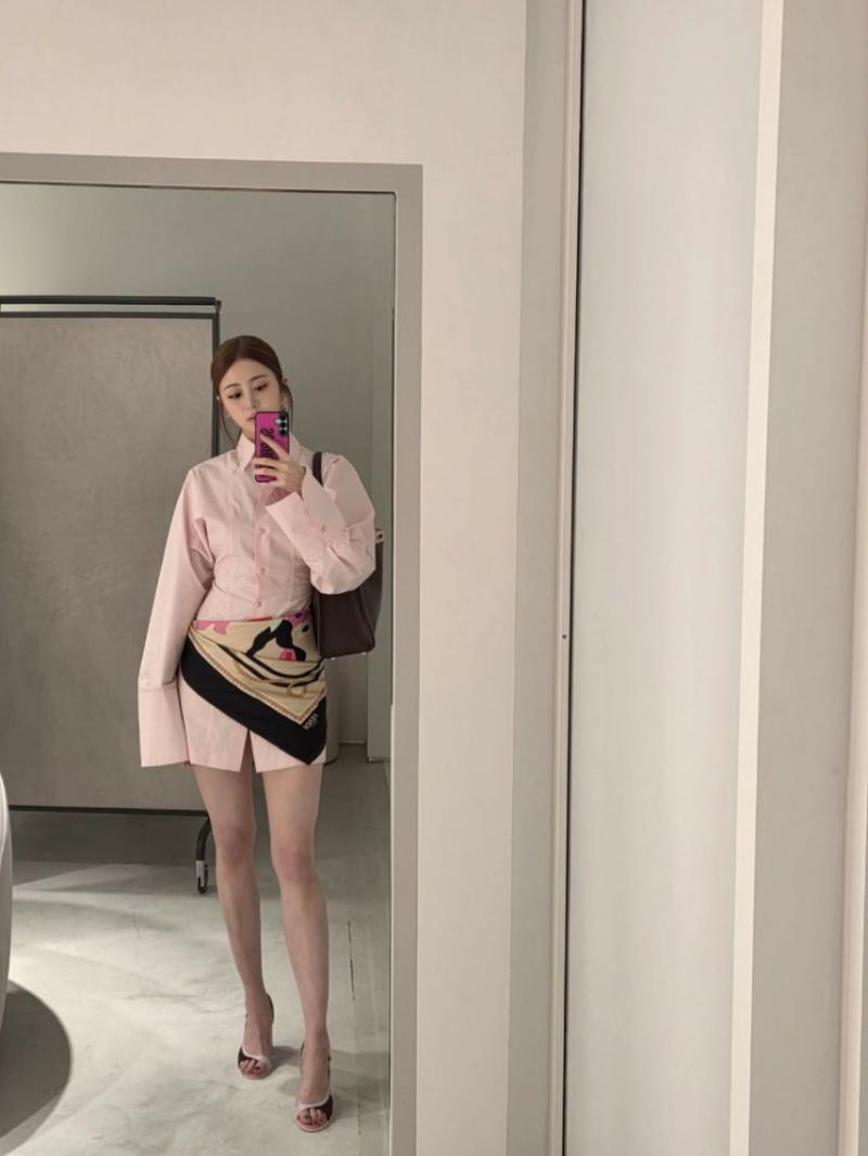 르세라핌 허윤진