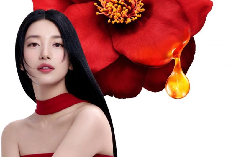 수지 GUESS/ Tsubaki