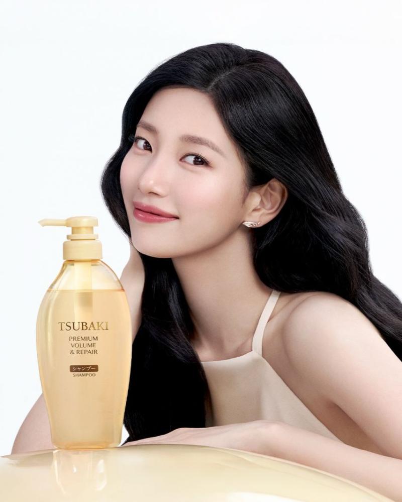 수지 GUESS/ Tsubaki