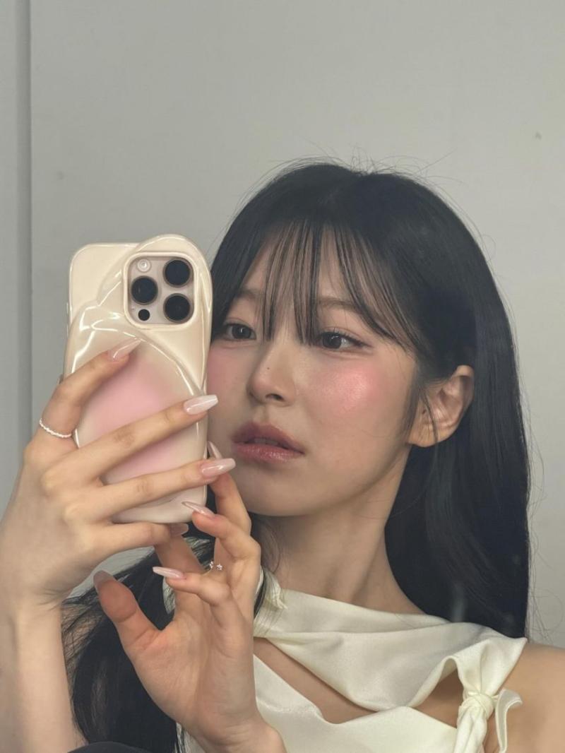 프로미스나인 백지헌