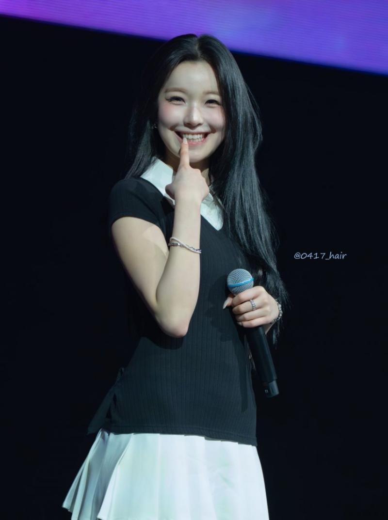 프로미스나인 백지헌