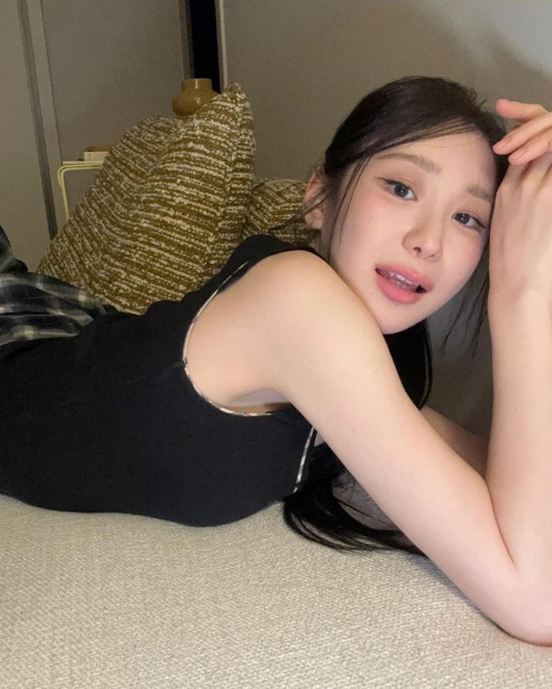 이채연
