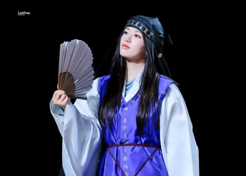 아이브 안유진