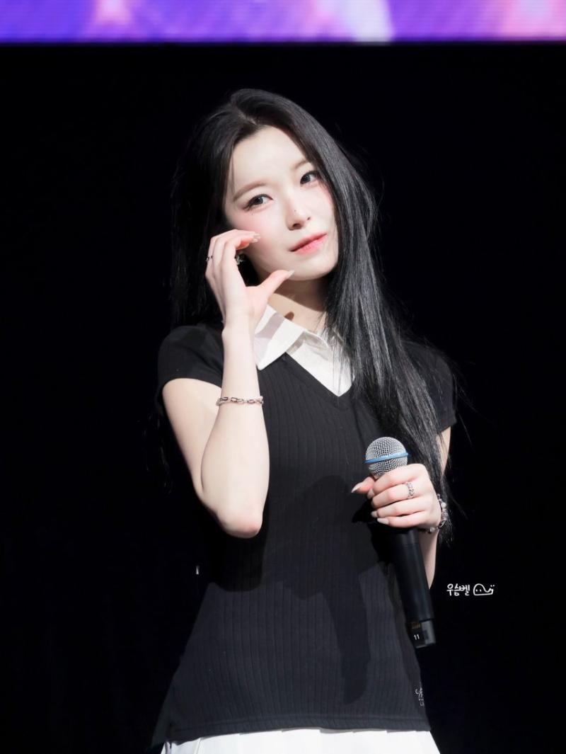 프로미스나인 백지헌