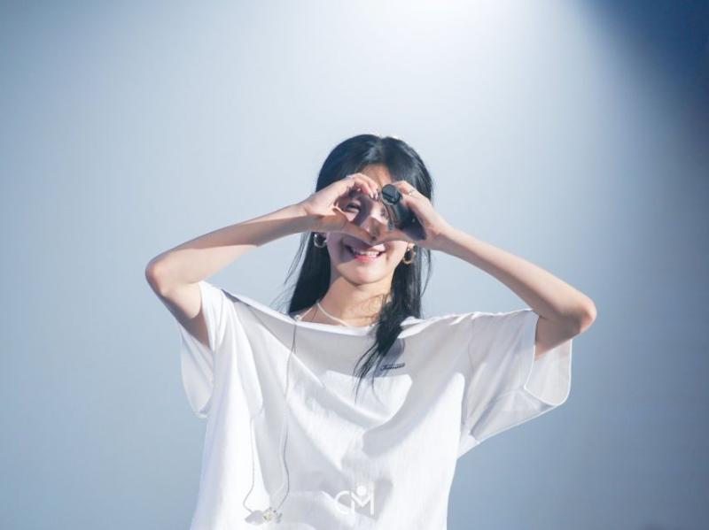 프로미스나인 백지헌