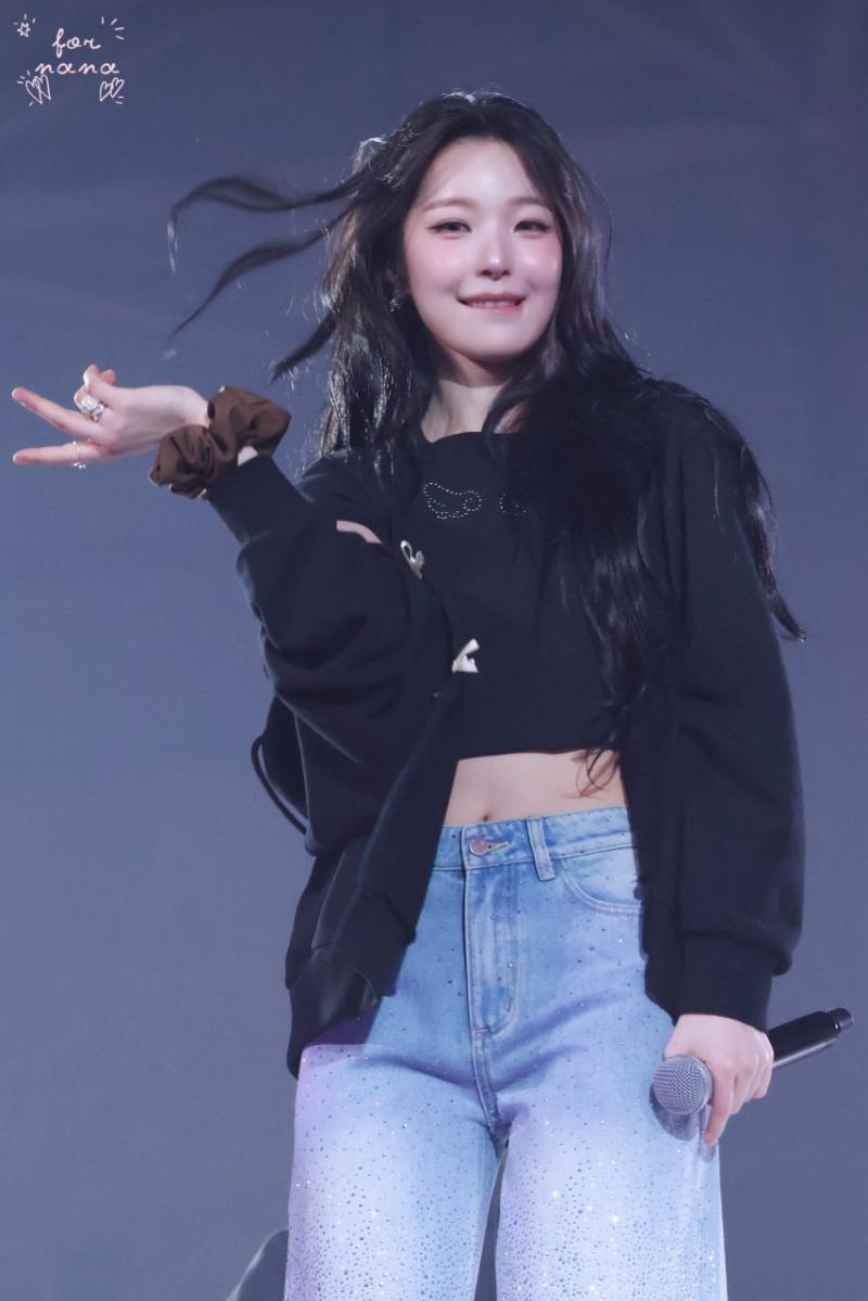 프로미스나인 백지헌