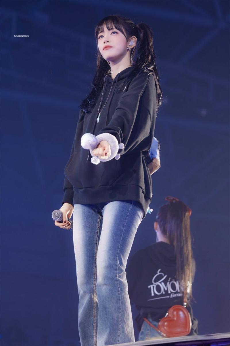 프로미스나인 이채영