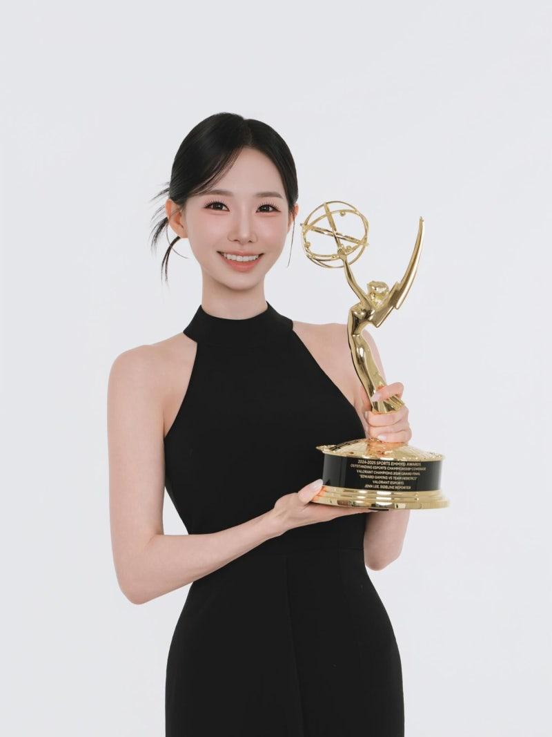이정현 아나운서 홀터넥 여신