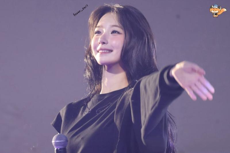 프로미스나인 백지헌