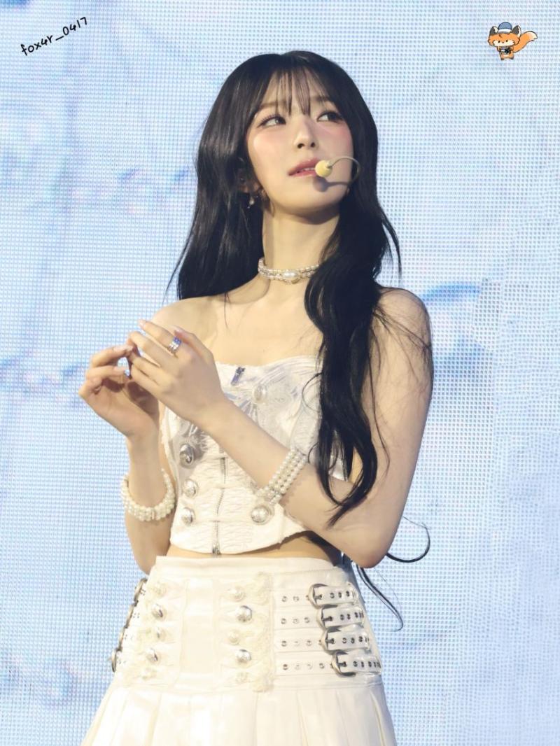프로미스나인 백지헌