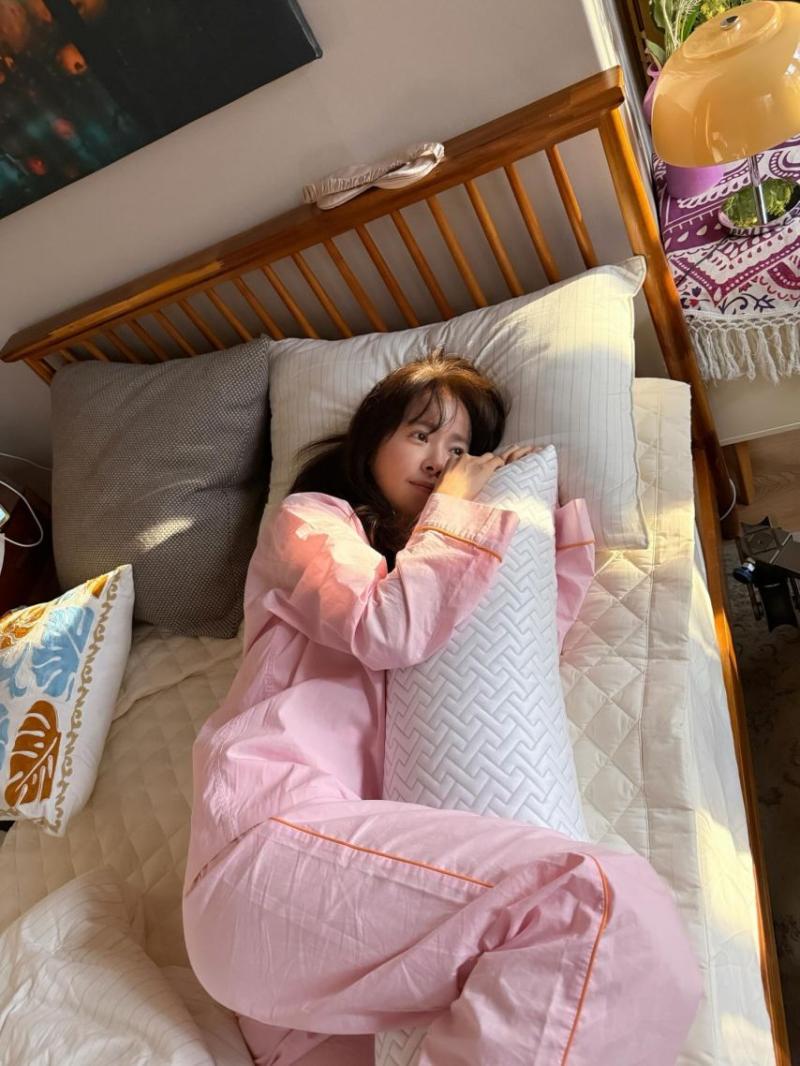 한지민 박성훈 이기택 등 미혼남녀의효율적만남/ 한지민 인별