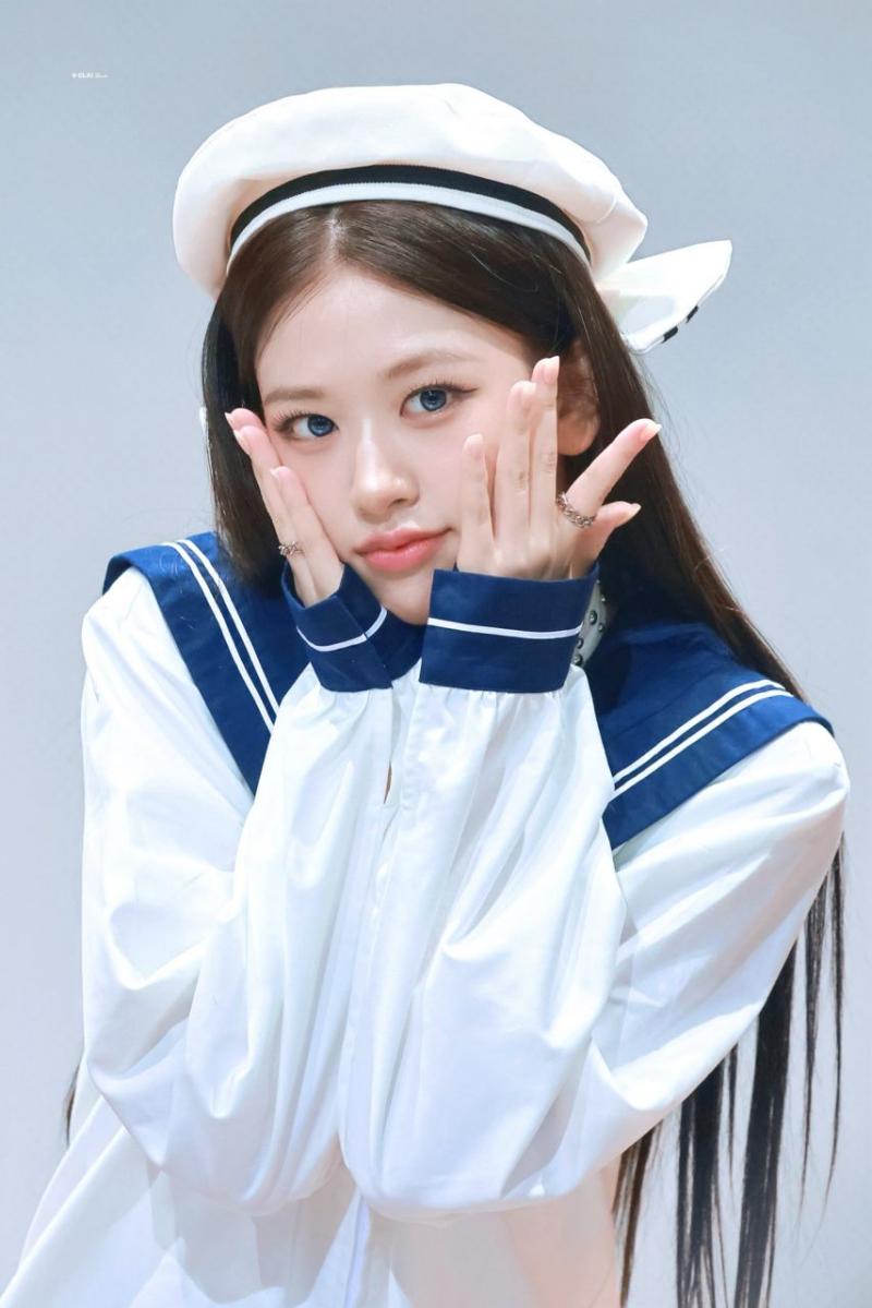 아이브 안유진