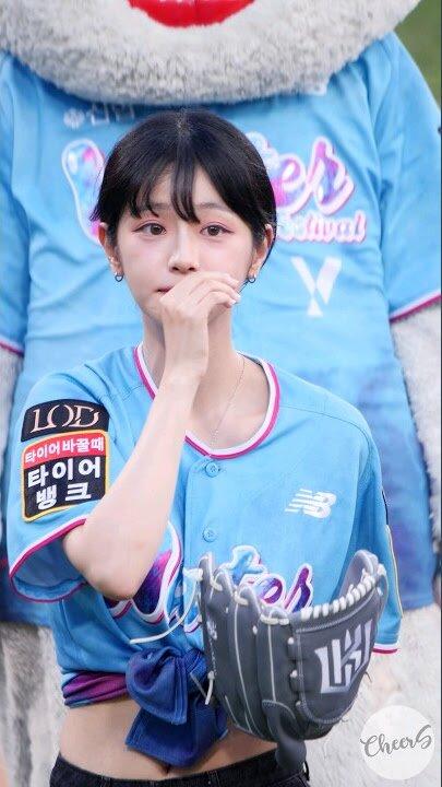 QWER 쵸단 QWER 쵸단