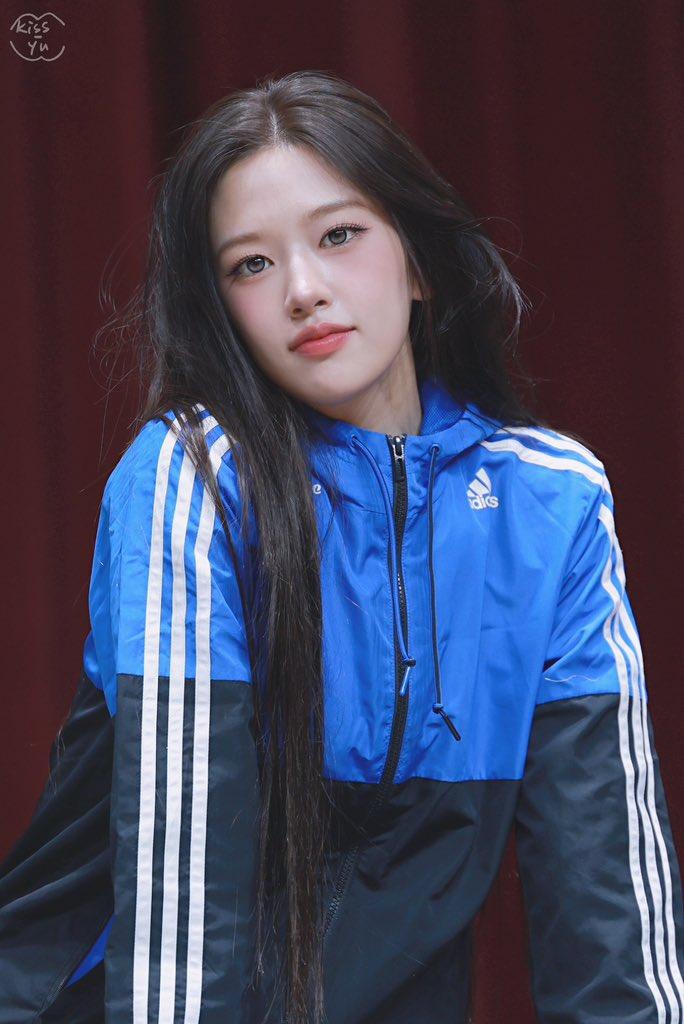 아이브 안유진